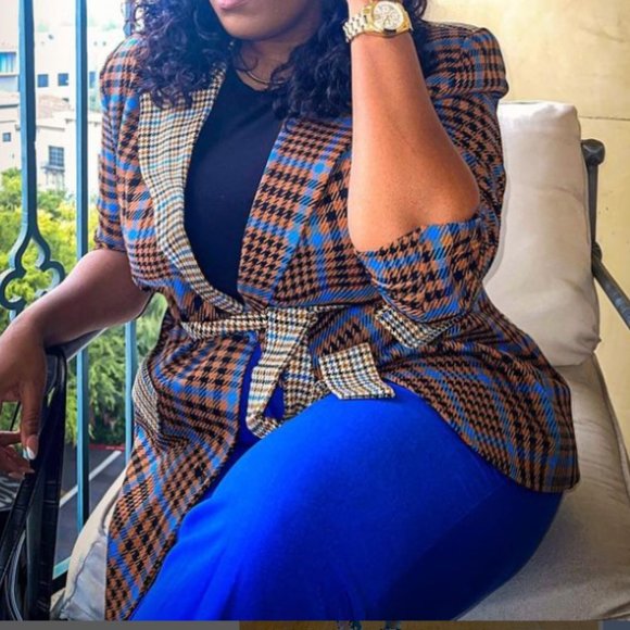 FUTURE COLLECTIVE x KAHLANA BARFIELD BROWN Tie Front Check Blazer in Size 3X - Picture 4 of 4